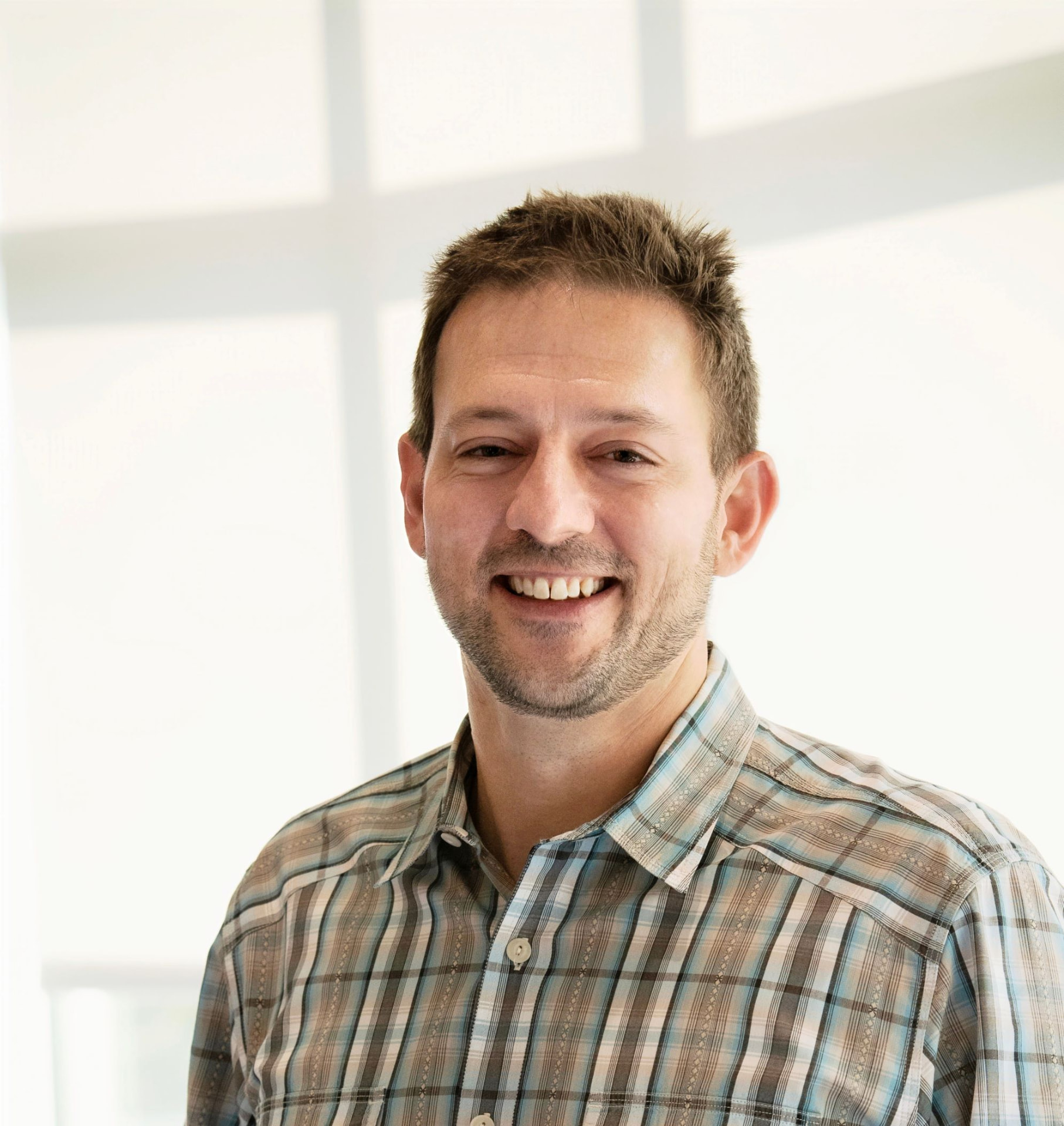 Headshot of Erik Falck