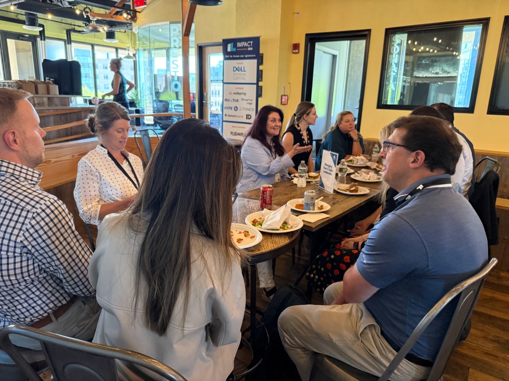 Rachel Antalek of Pizza Hut leads a lunch discussion on “managing your C-suite.”