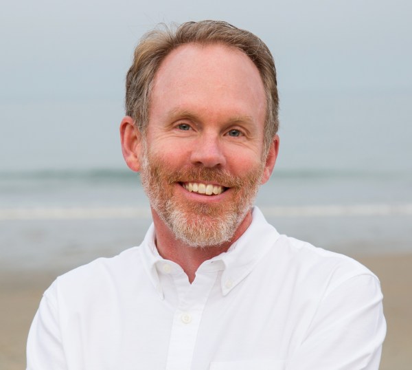 Headshot of Doug Williams